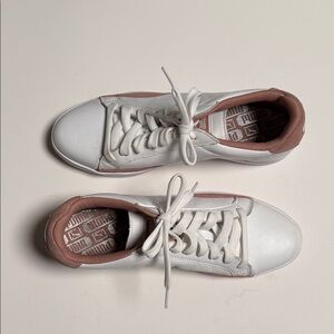Puma white and Pink Sneakers